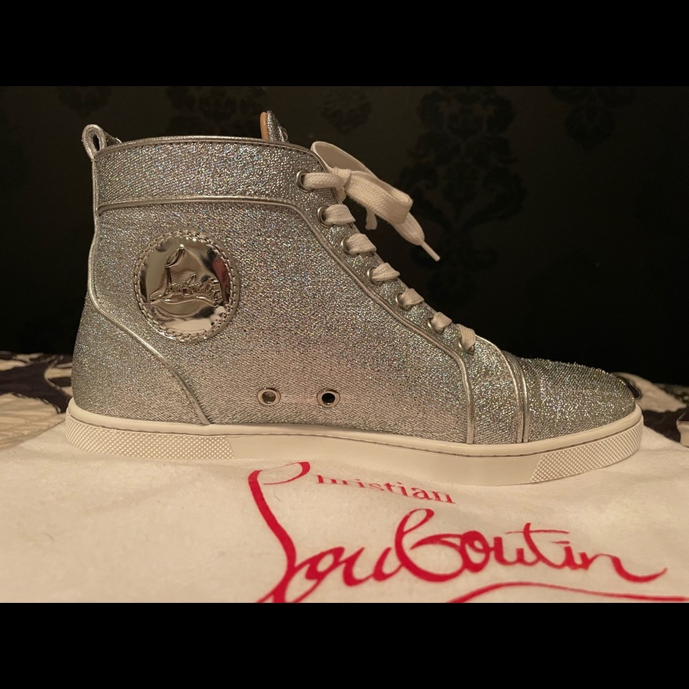Sneakers - Picture 11 of 16